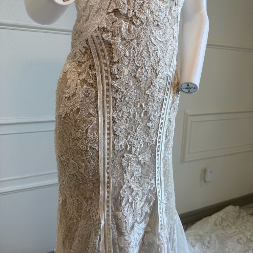Martina Liana Style 905 Wedding Dress - Picture 15 of 16